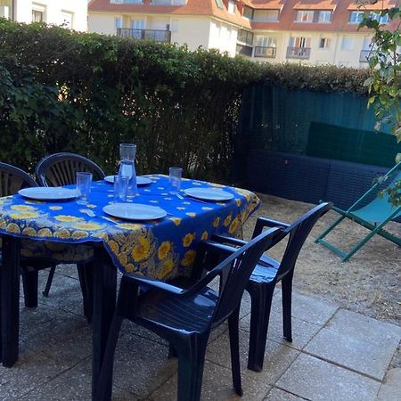 2 Pieces Avec Jardin ! Daire Villers-sur-Mer Dış mekan fotoğraf